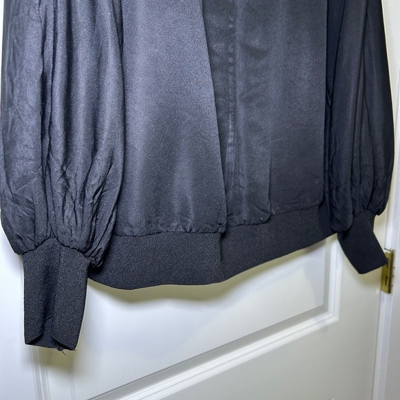 Prologue Black Relaxed Blouse with Long Billowy Sleeves - Picture 2 of 5